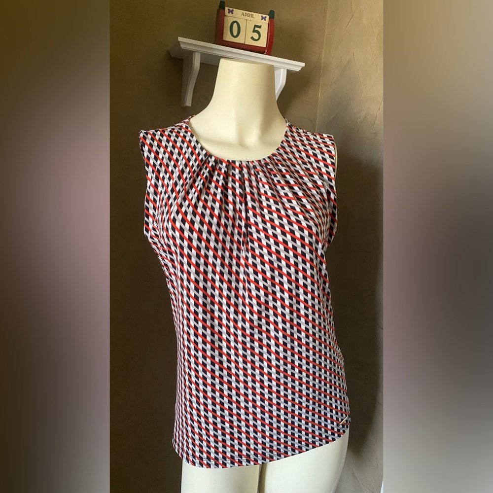 Calvin Klein Women’s Sleeveless Geometric print size S, stretch